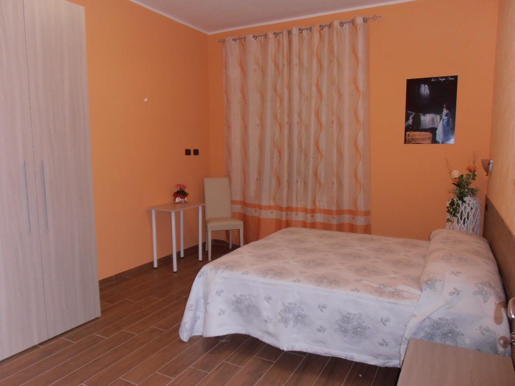 ホテル La Casa Dei Nonni Torre Orsina エクステリア 写真
