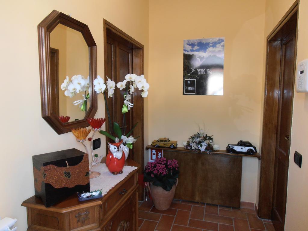 ホテル La Casa Dei Nonni Torre Orsina エクステリア 写真